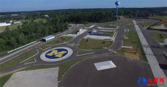 臺(tái)灣首個(gè)自動(dòng)駕駛測(cè)試場(chǎng)占地150畝模擬城市道路環(huán)境